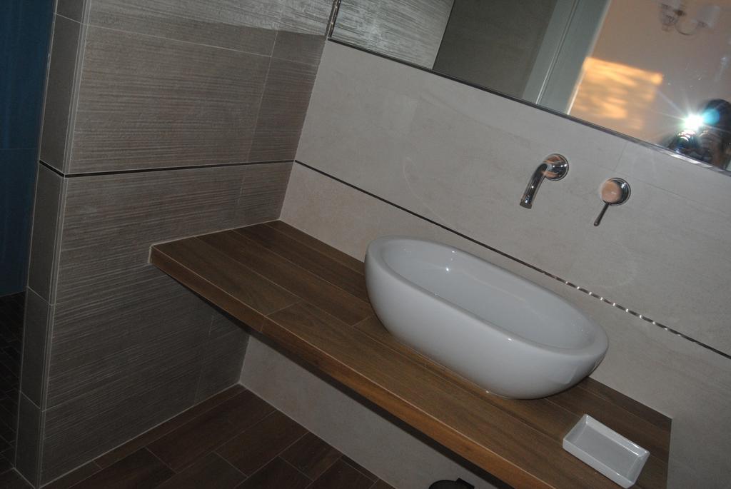 B&B La Gatta Sul TettoBorgo san Donato  部屋 写真